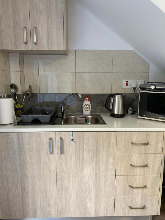 Modern City Center Appartment Saripolou Лімасол Екстер'єр фото